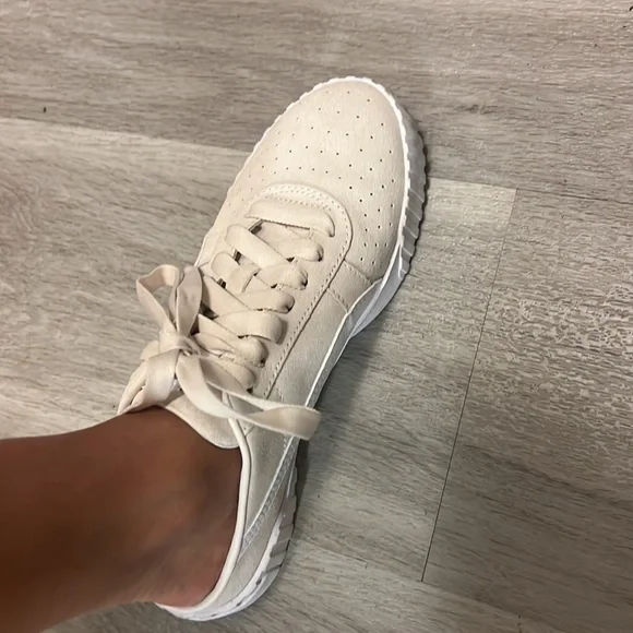 Puma Low Mule - Cream Suede - Picture 7 of 8